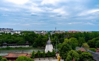 成都，一座来了就不想卷的城市