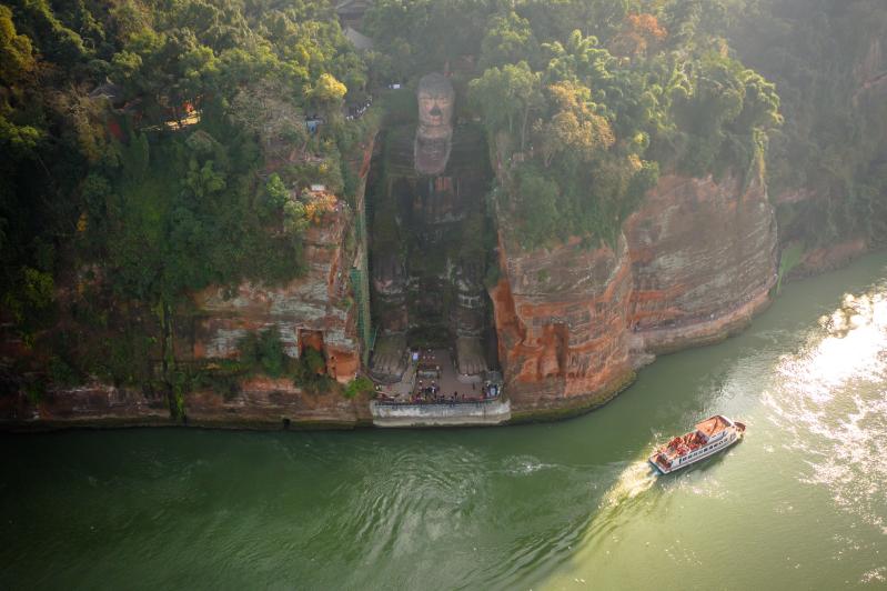 乐山大佛游江+黄龙溪古镇一日游-第2张图片-四川省中国青年旅行社