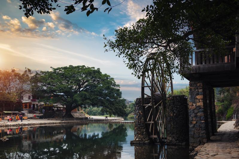 乐山大佛游江+黄龙溪古镇一日游-第1张图片-四川省中国青年旅行社